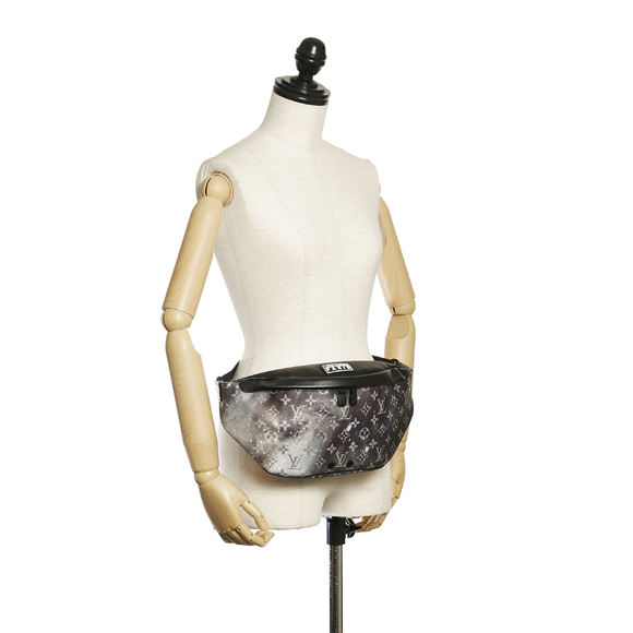 Pre-Loved Louis Vuitton Monogram Galaxy Discovery Bumbag - Picture 9 of 10